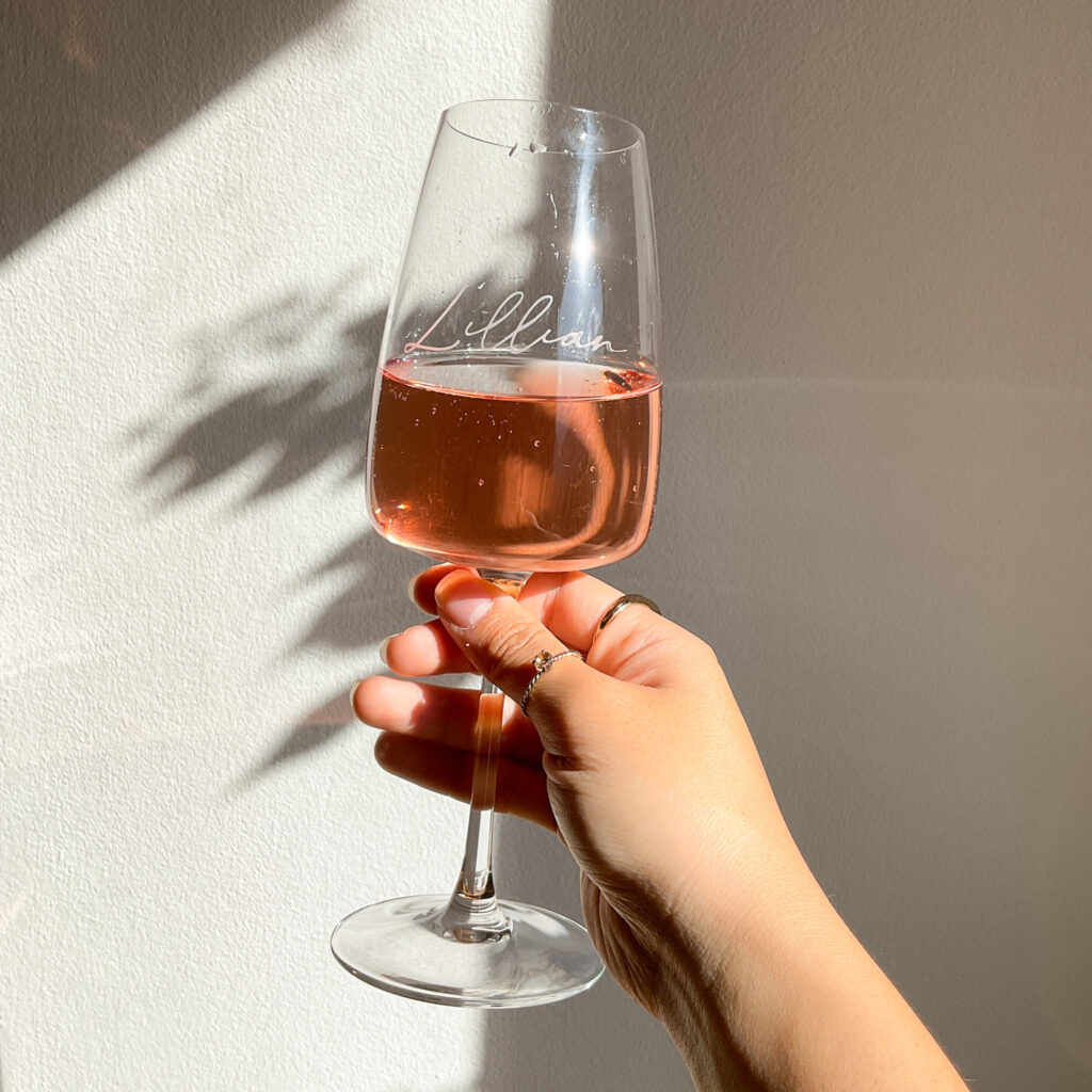 personalised name etched white wine glass